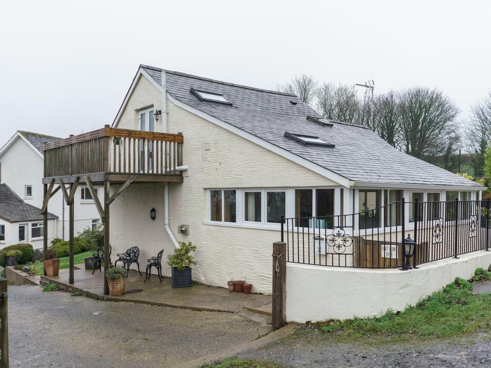 Pass The Keys Peaceful & Coastal 2 Bedroom Cottage Cardigan Exterior foto